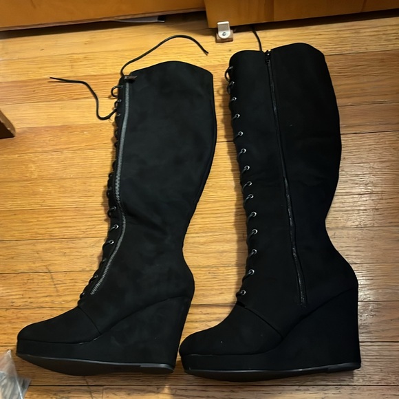 Nasty Gal Shoes - Nasty Gal Calf High Platform Black Vegan Suede Lace Up Zippered Boots 9.5 W NEW
